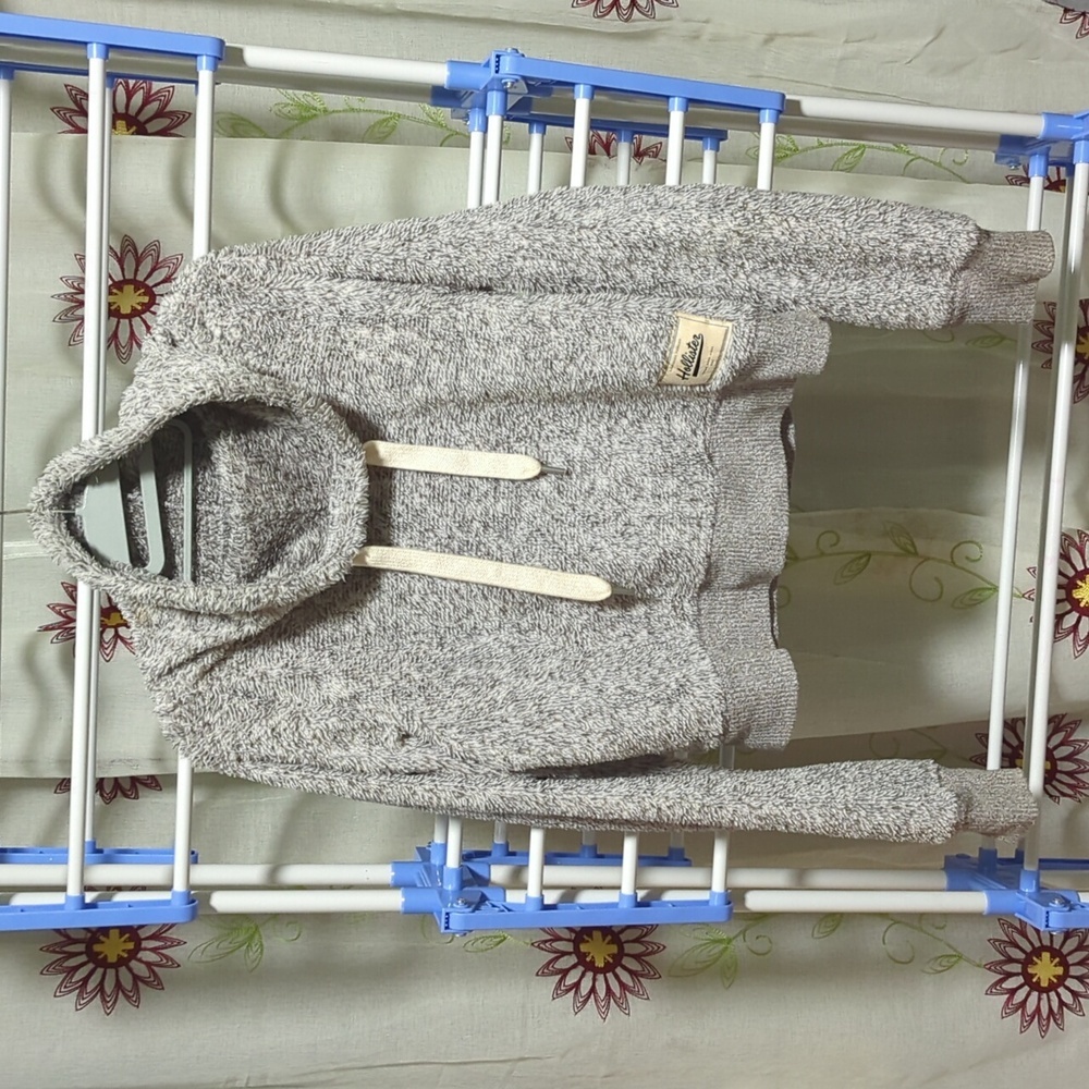 Hollister Gray Textured Sweater